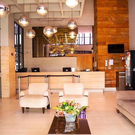 Elegancia & Conforto Flat Mobiliado Goiânia Εξωτερικό φωτογραφία